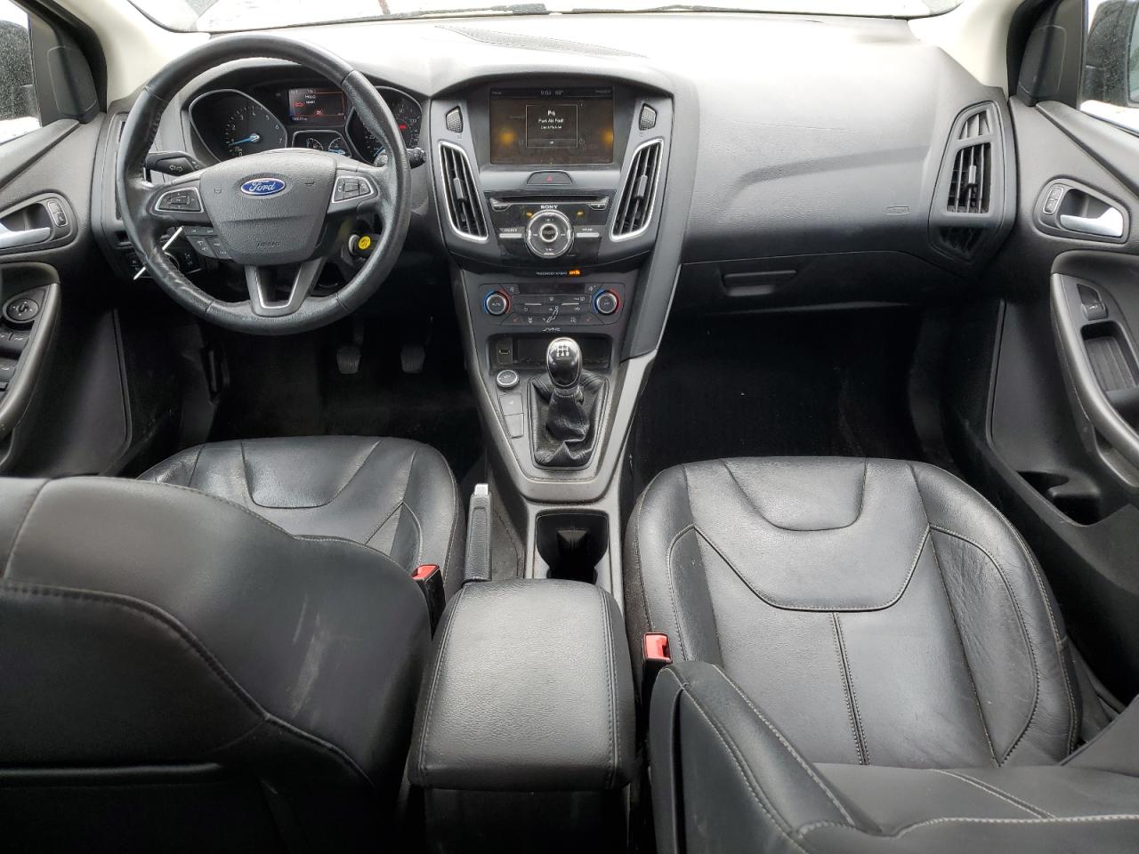 2015 Ford Focus Se VIN: 1FADP3K20FL377857 Lot: 62560125