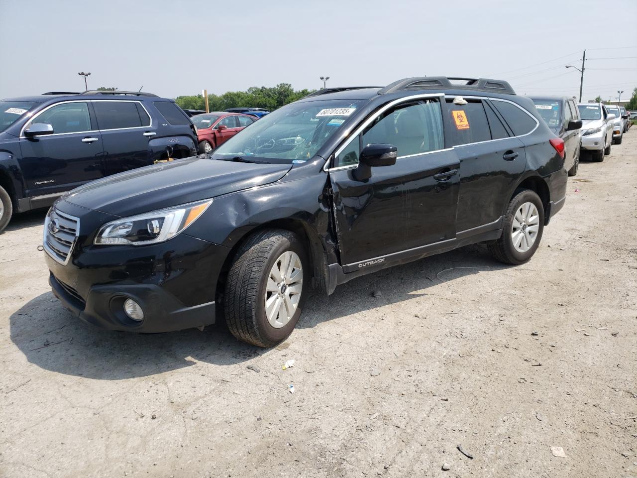 2017 Subaru Outback 2.5I Premium للبيع في Indianapolis، IN - Biohazard/Chemical