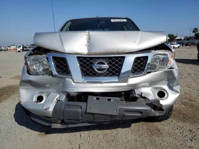  NISSAN FRONTIER 2017 Silver