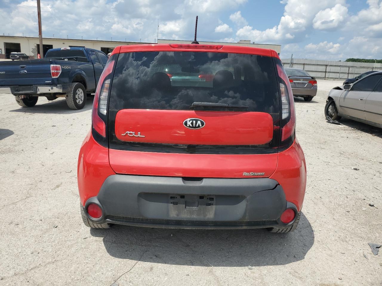 2014 Kia Soul + VIN: KNDJP3A52E7719759 Lot: 63145695