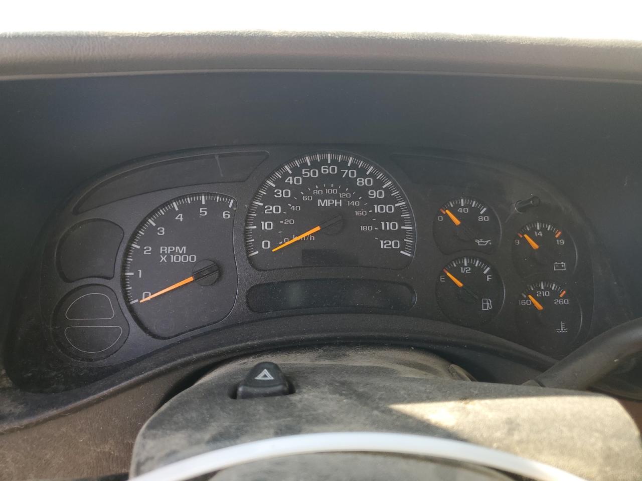 2005 GMC Yukon VIN: 1GKEK13T65J239134 Lot: 59302555
