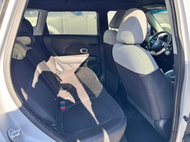 Parquets KIA SOUL 2015 Silver