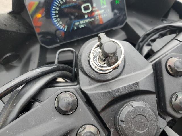 2025 SUZUKI GSX800 F  