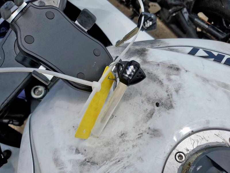  SUZUKI GSXR600 2025 Белый