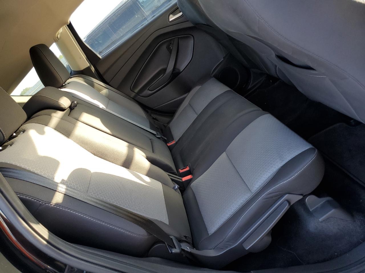 2017 Ford Escape Se VIN: 1FMCU0G95HUA68610 Lot: 61201515