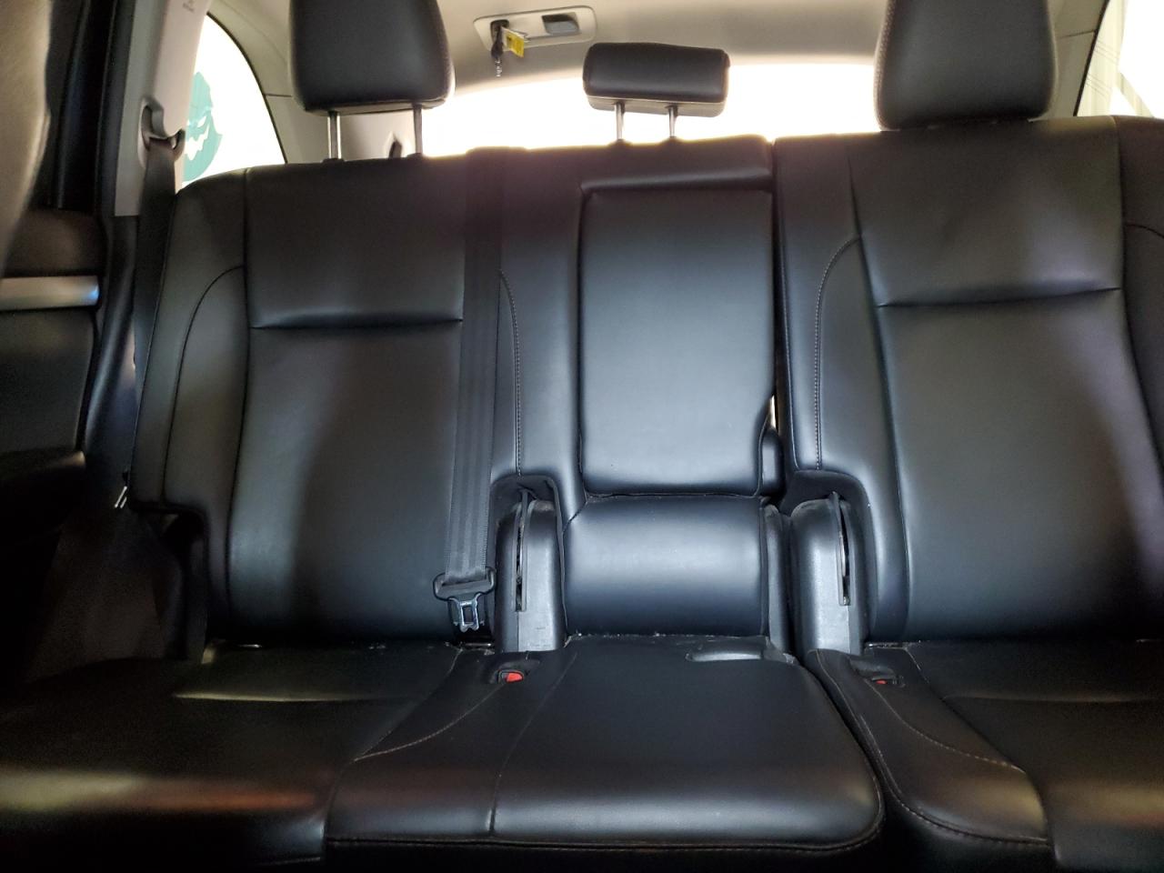 2019 Toyota Highlander Se VIN: 5TDJZRFH0KS985377 Lot: 60721915