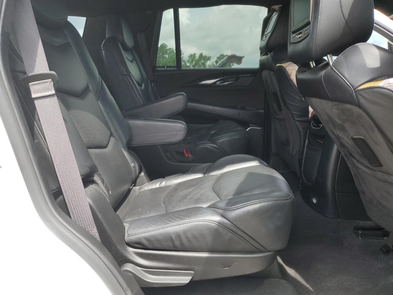 2017 Cadillac Escalade Platinum VIN: 1GYS4DKJXHR185377 Lot: 60424975