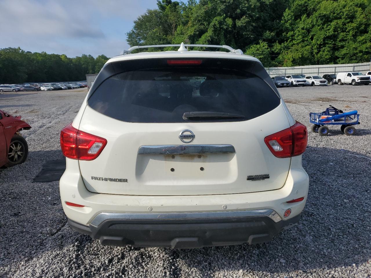 2019 Nissan Pathfinder S VIN: 5N1DR2MN3KC629581 Lot: 61364285