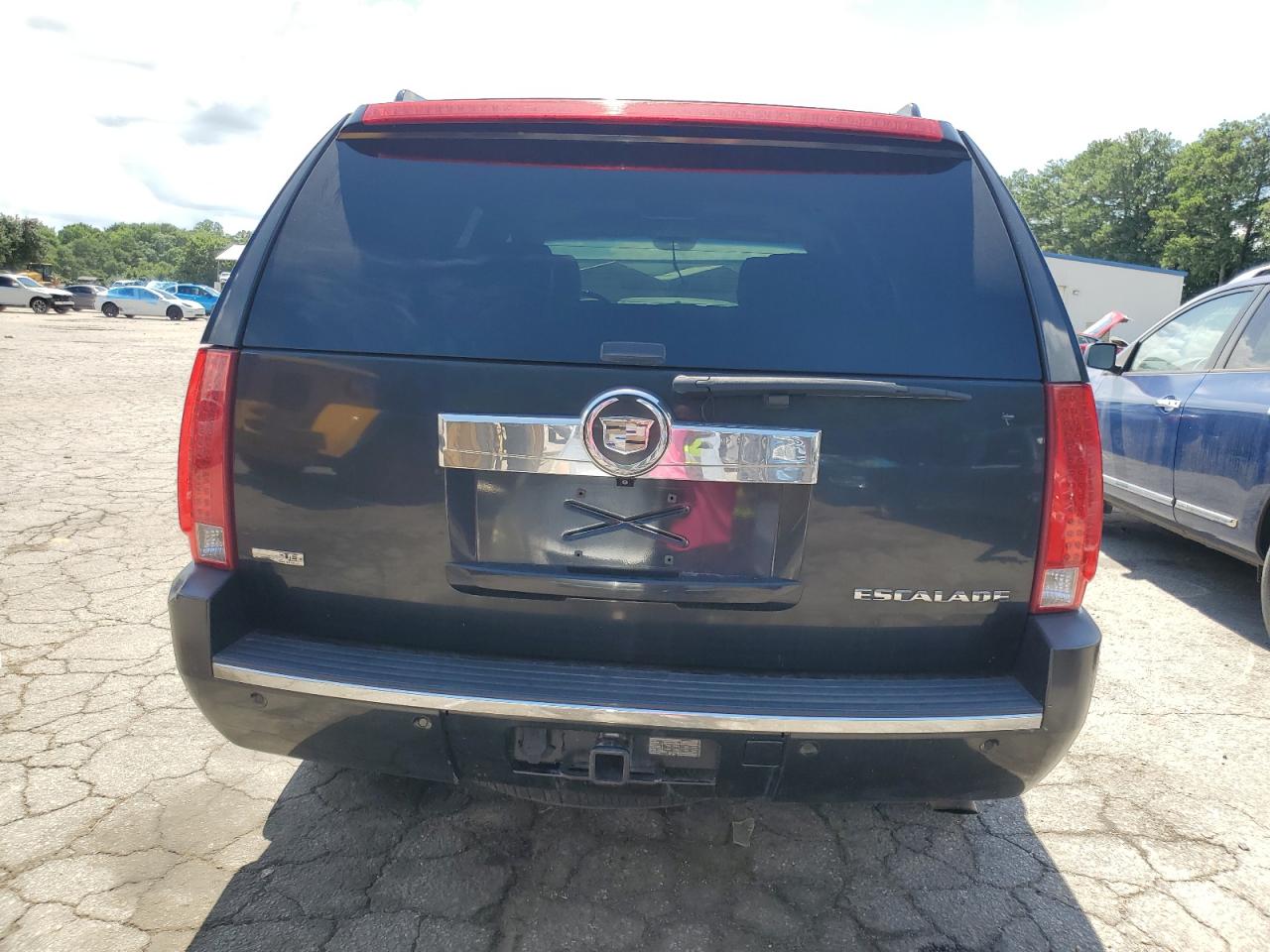 2010 Cadillac Escalade Luxury VIN: 1GYUCBEF2AR149731 Lot: 61175935