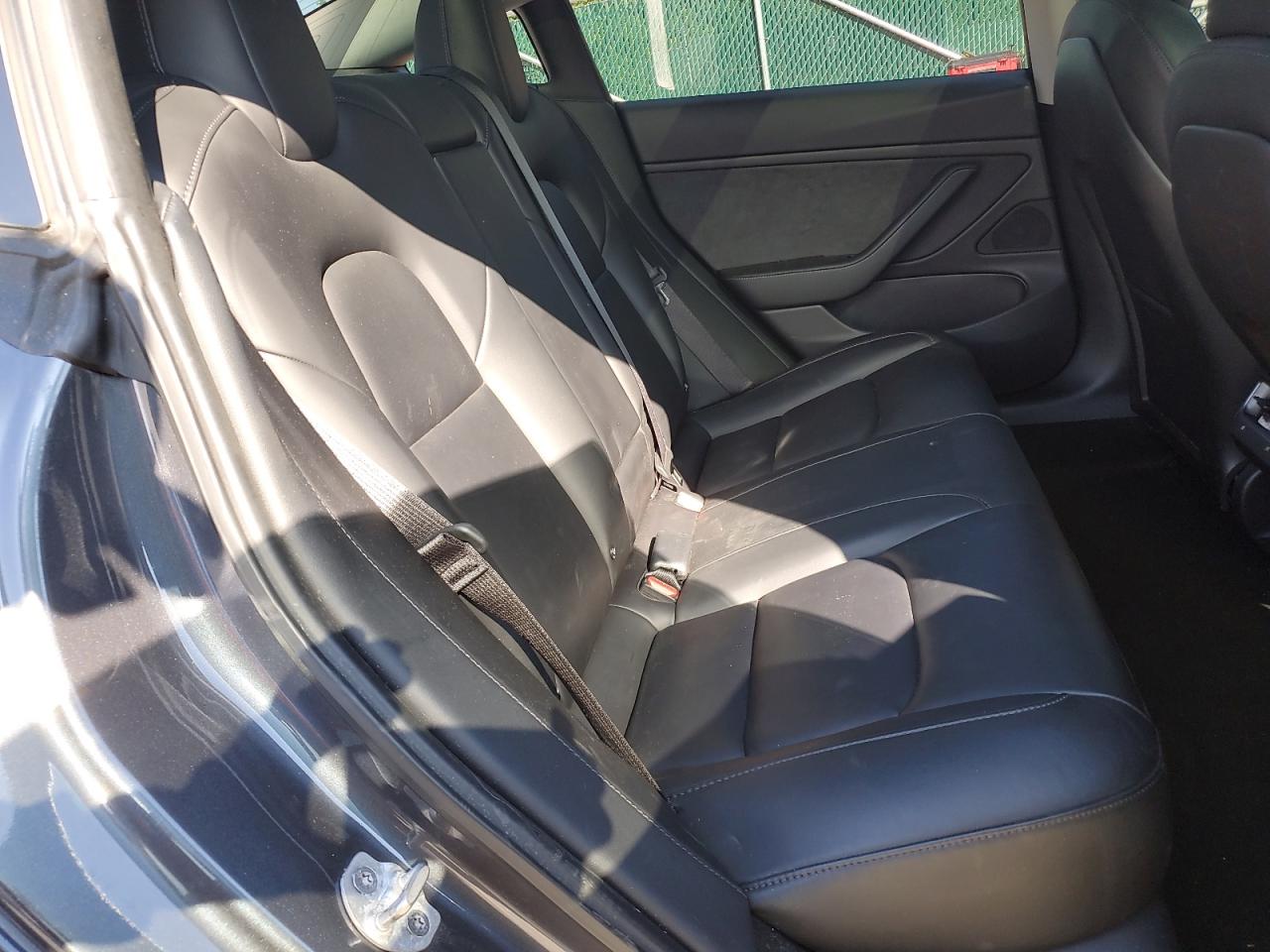 2018 Tesla Model 3 VIN: 5YJ3E1EA2JF153648 Lot: 54052195