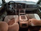 2003 Chevrolet Suburban K1500 იყიდება Eldridge-ში, IA - Minor Dent/Scratches