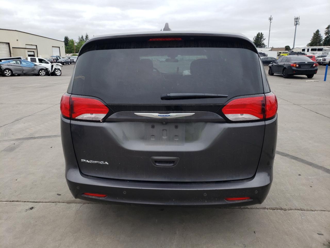 2018 Chrysler Pacifica Touring VIN: 2C4RC1DG3JR310534 Lot: 61784845