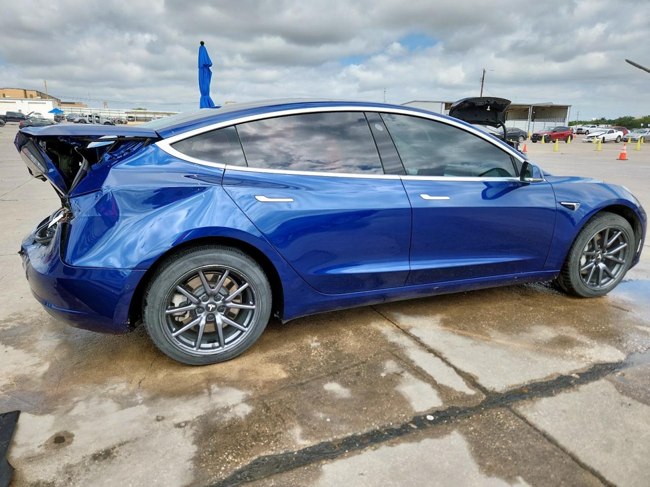 TESLA MODEL 3 2019 VIN 5YJ3E1EA3KF444838 фото 3