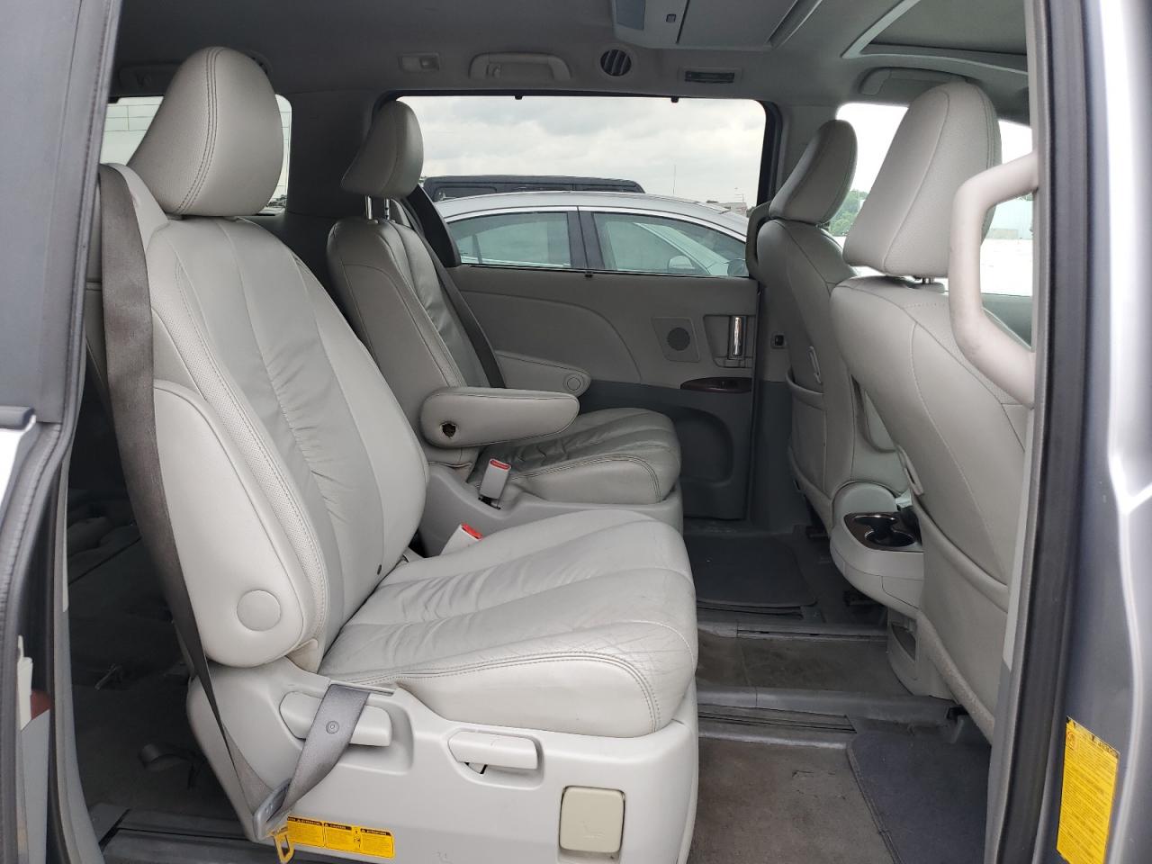 2011 Toyota Sienna Xle VIN: 5TDDK3DC0BS002428 Lot: 58999605