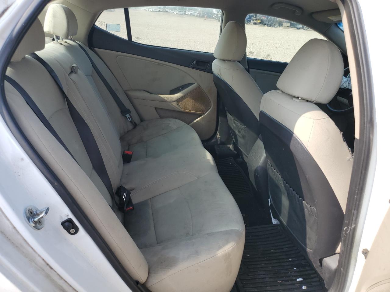 2015 Kia Optima Lx VIN: KNAGM4A78F5556989 Lot: 60811655