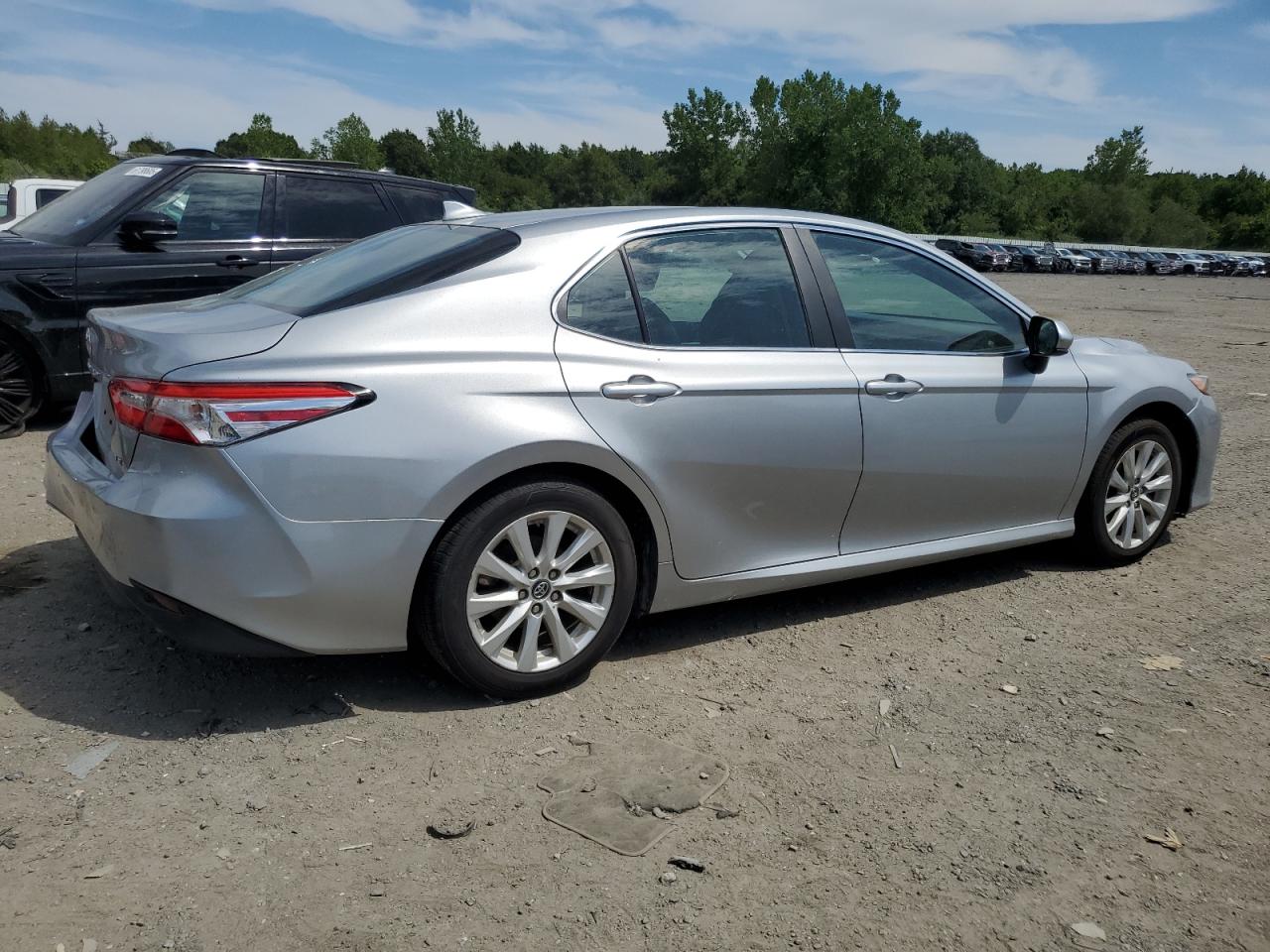 2019 Toyota Camry L VIN: 4T1B11HK2KU818161 Lot: 60850505