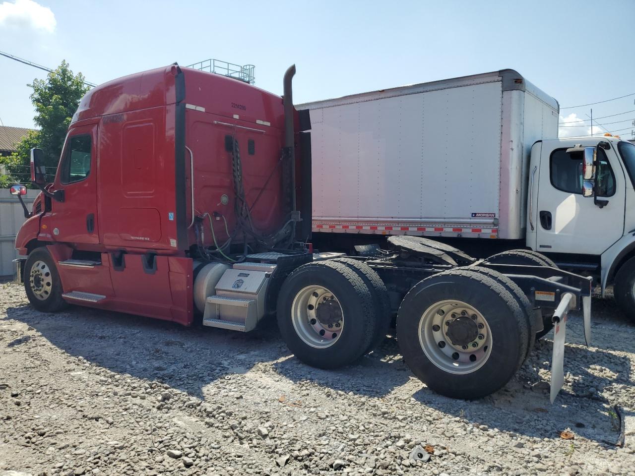 FREIGHTLINER ALL OTHER 2016 VIN 3AKJGHDV7GSHE2906 photo 3