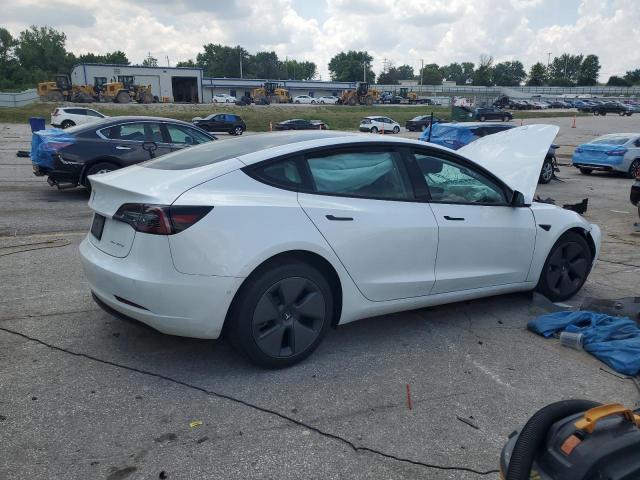  TESLA MODEL 3 2022 Белый