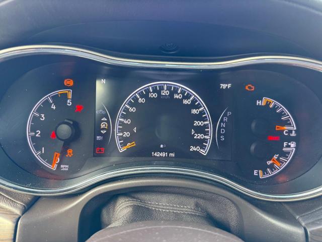 Паркетники JEEP GRAND CHER 2014 Белы