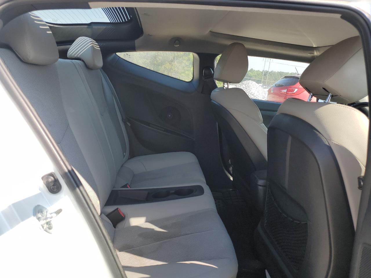 2013 Hyundai Veloster VIN: KMHTC6AD7DU151565 Lot: 61095645