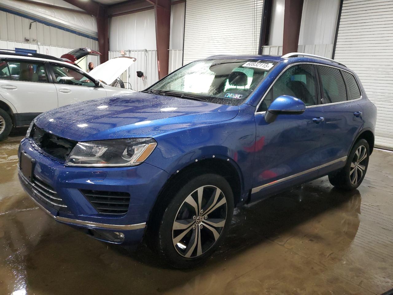 2017 Volkswagen Touareg Wolfsburg იყიდება West Mifflin-ში, PA - Front End