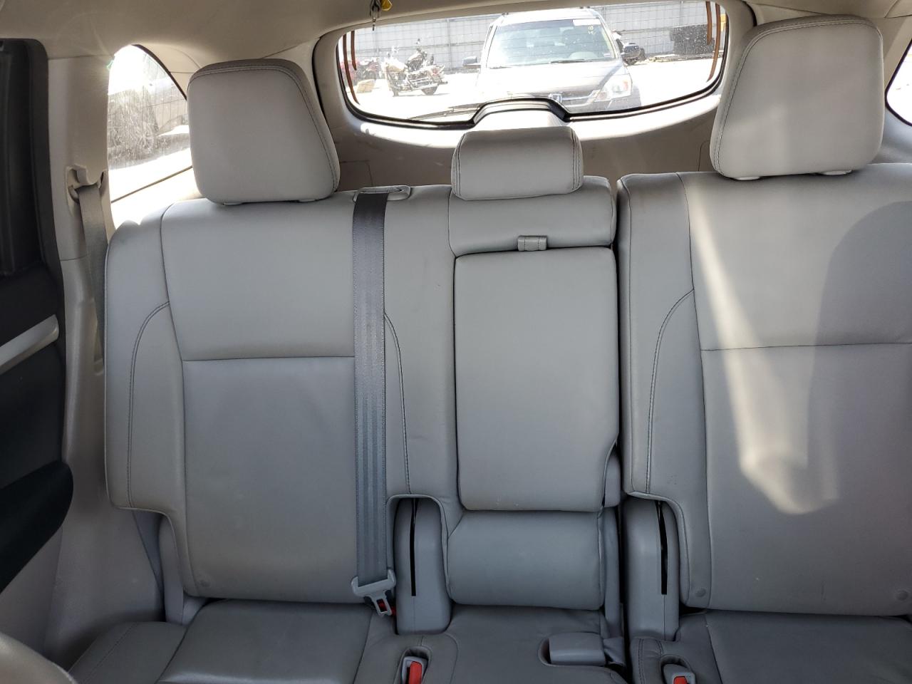 2015 Toyota Highlander Xle VIN: 5TDJKRFH4FS192318 Lot: 61412515