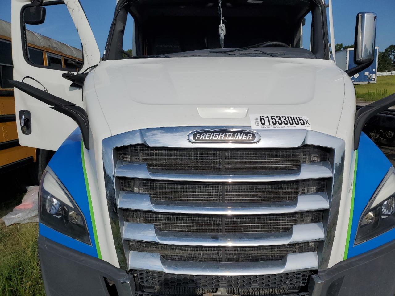 FREIGHTLINER ALL OTHER 2023 VIN 3AKJHTDV8PSUL9490 photo 7