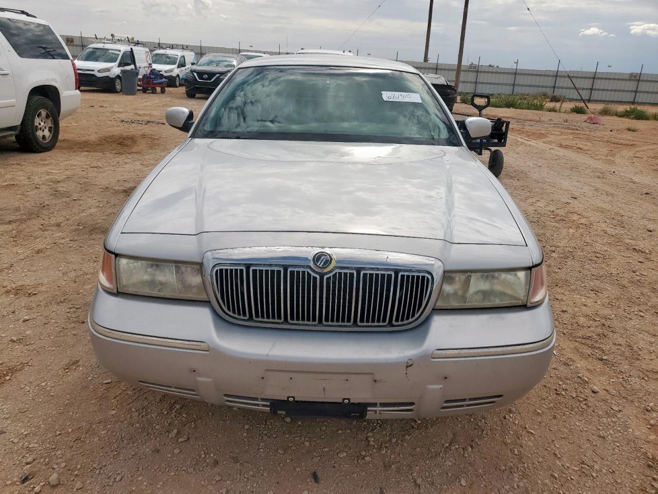 MERCURY GRMARQUIS 2001 VIN 2MEFM75W71X685071 zdjęcie 5