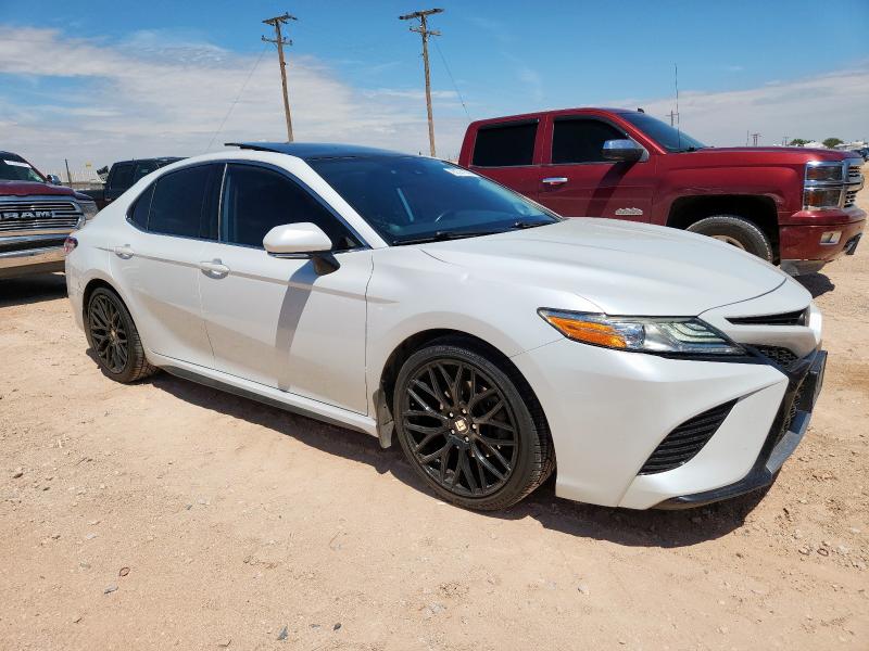  TOYOTA CAMRY 2020 Белы