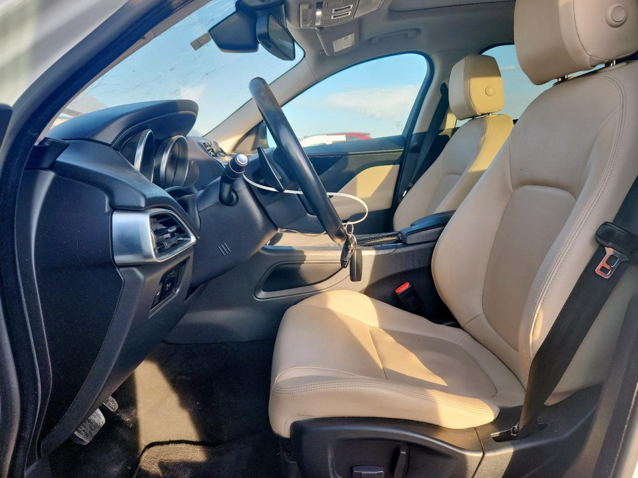2018 Jaguar F-Pace Premium VIN: SADCJ2GX1JA236455 Lot: 60746165
