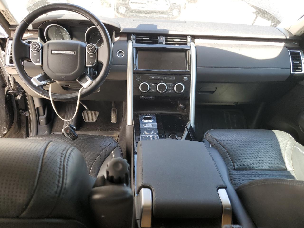 2017 Land Rover Discovery Hse VIN: SALRRBBVXHA013810 Lot: 60164195