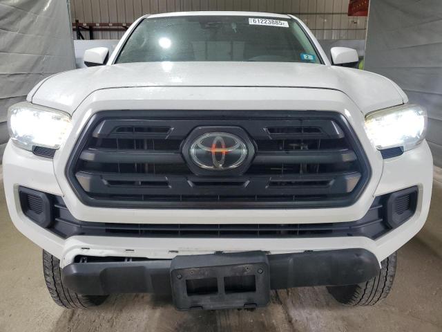  TOYOTA TACOMA 2018 Biały