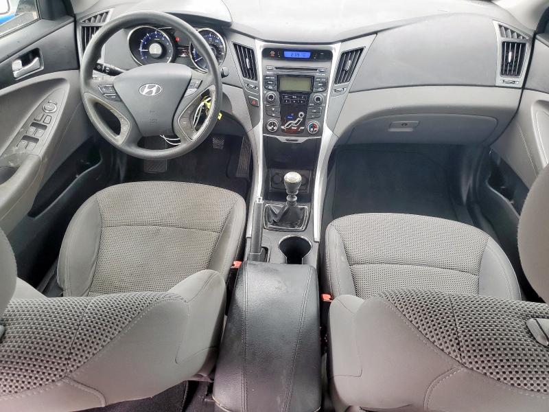  HYUNDAI SONATA 2012 Серебристый