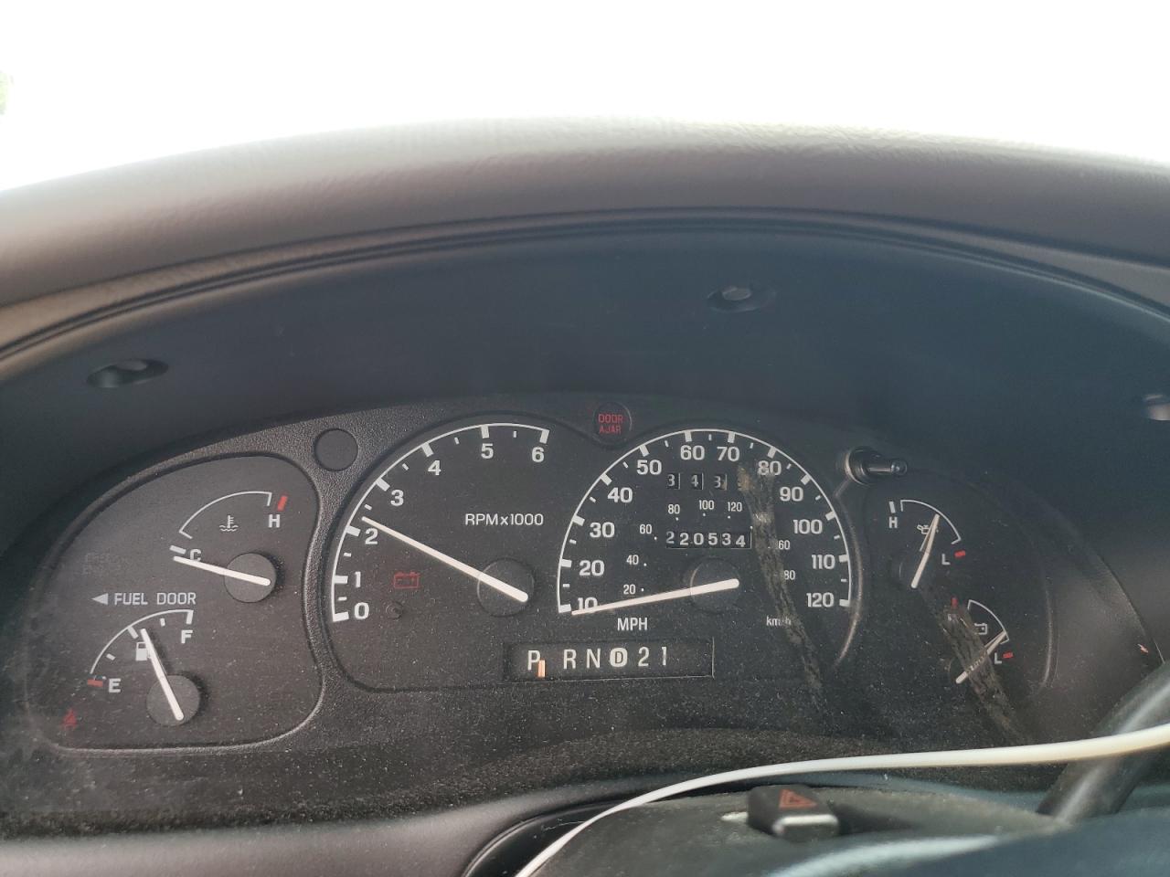 2000 Mercury Mountaineer VIN: 4M2ZU76E0YUJ39759 Lot: 61939855