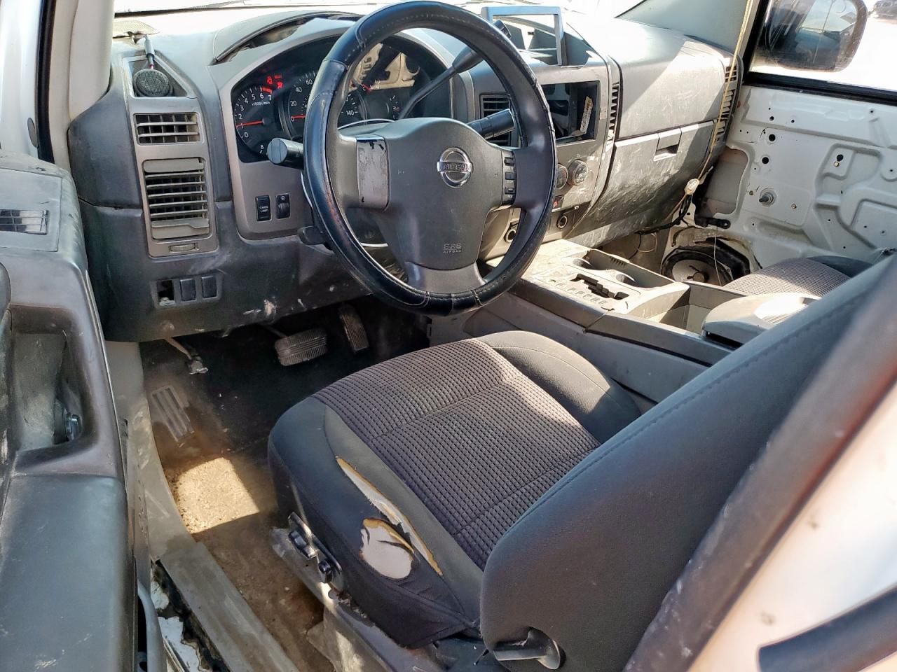 2004 Nissan Titan Xe VIN: 1N6AA06A24N577555 Lot: 60239545
