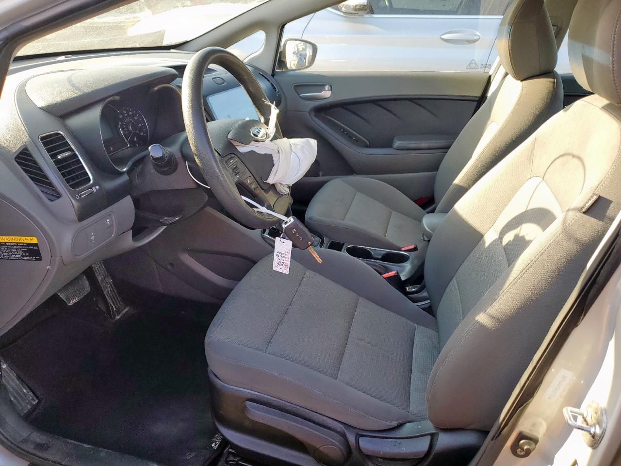 2017 Kia Forte Lx VIN: 3KPFK4A77HE077166 Lot: 62095415