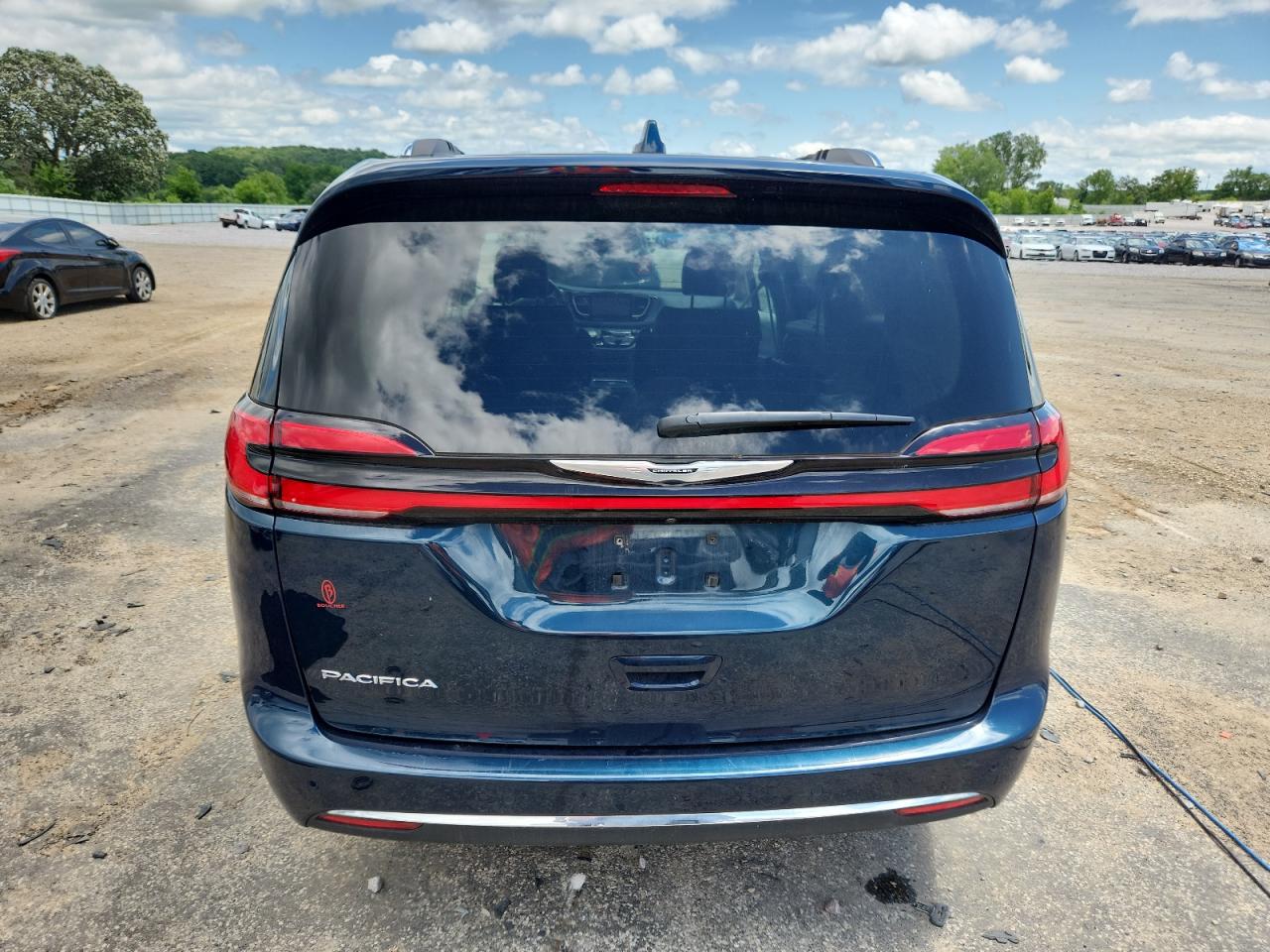 2021 Chrysler Pacifica Touring L VIN: 2C4RC1BG7MR561855 Lot: 62579865