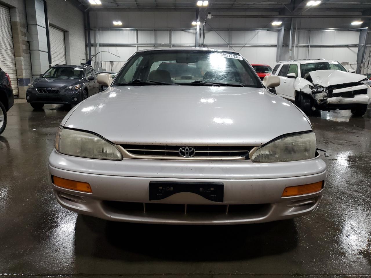 TOYOTA CAMRY 1996 VIN 4T1CG12K2TU653032 zdjęcie 5