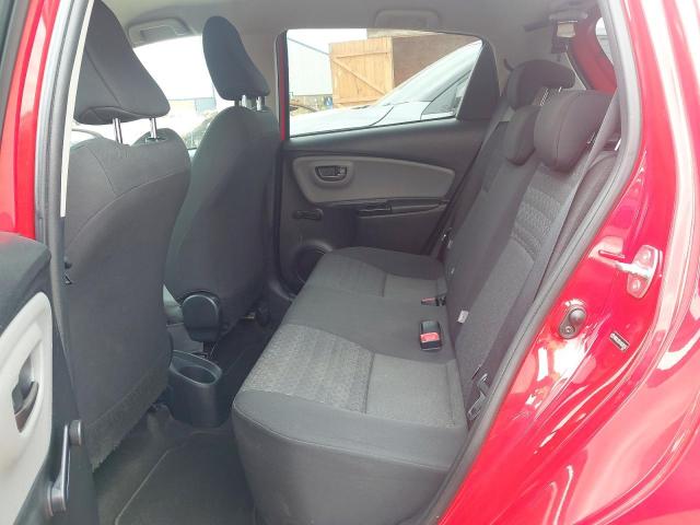 2016 TOYOTA YARIS ICON