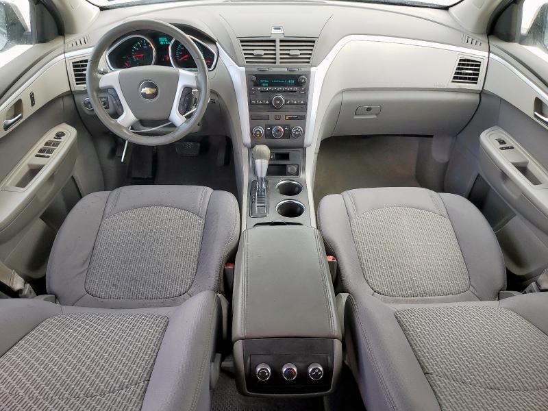  CHEVROLET TRAVERSE 2012 Srebrny