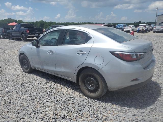  TOYOTA YARIS 2018 Srebrny