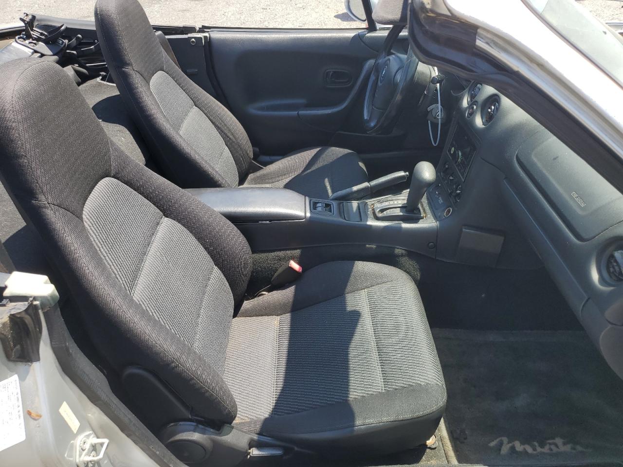 2000 Mazda Mx-5 Miata Base VIN: JM1NB3532Y0151213 Lot: 61210705