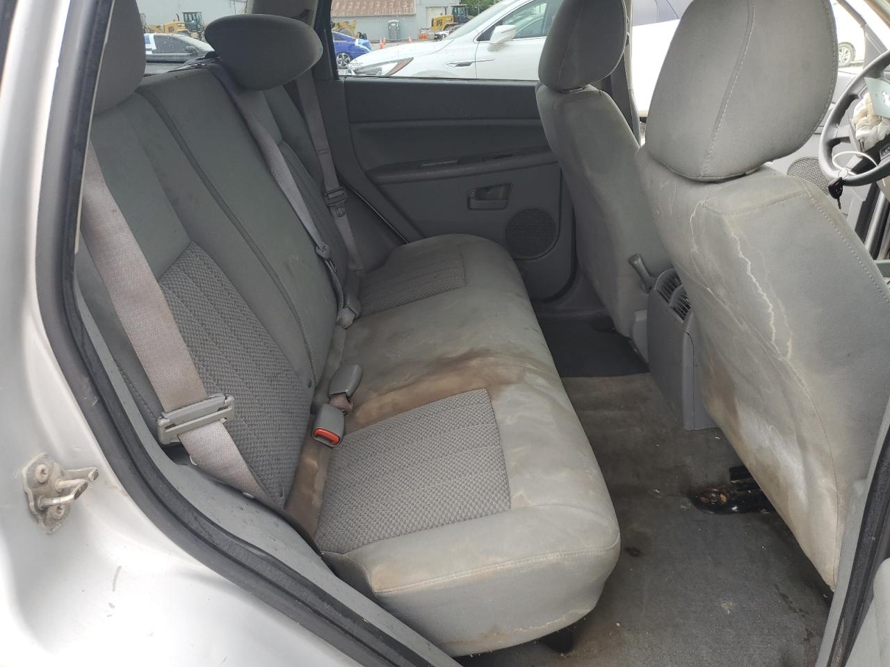 2005 Jeep Grand Cherokee Laredo VIN: 1J4GR48K85C684667 Lot: 61292705
