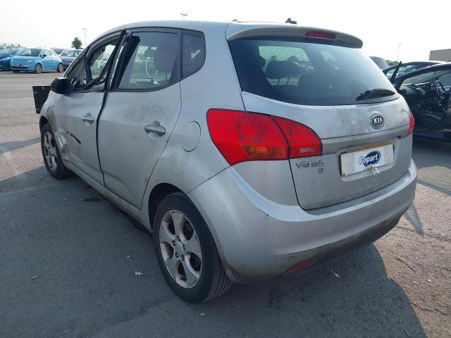 2010 KIA VENGA 3