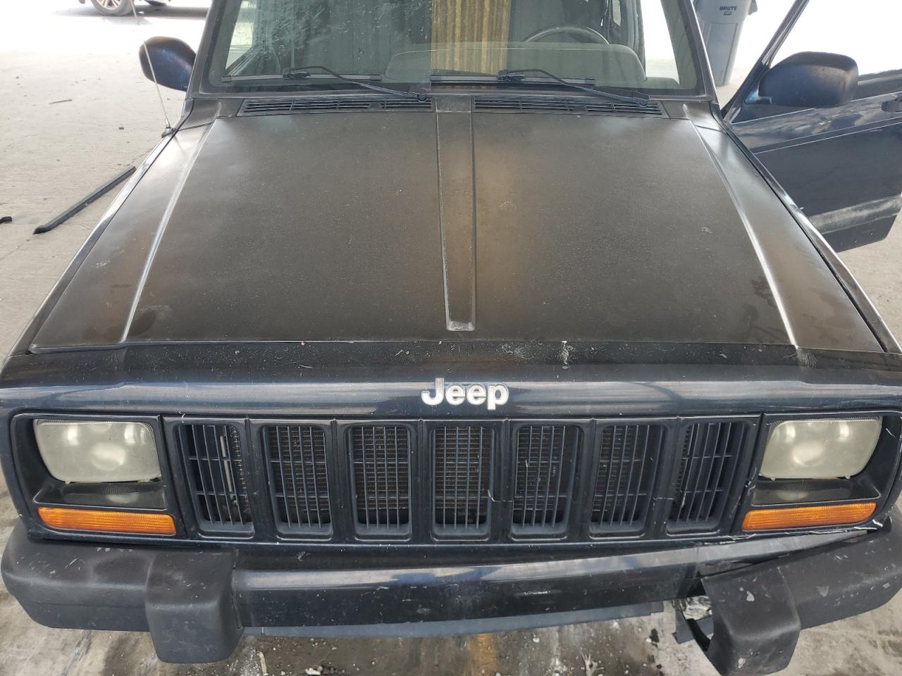 2001 Jeep Cherokee Sport VIN: 1J4FF48S21L593568 Lot: 62933355