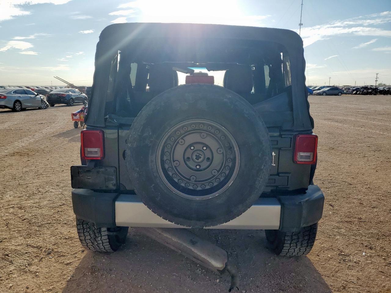 2012 Jeep Wrangler Unlimited Sahara VIN: 1C4BJWEG4CL199801 Lot: 62294235