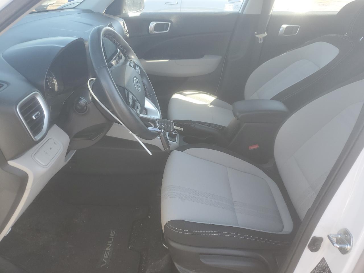 2020 Hyundai Venue Sel VIN: KMHRC8A32LU014397 Lot: 61368805