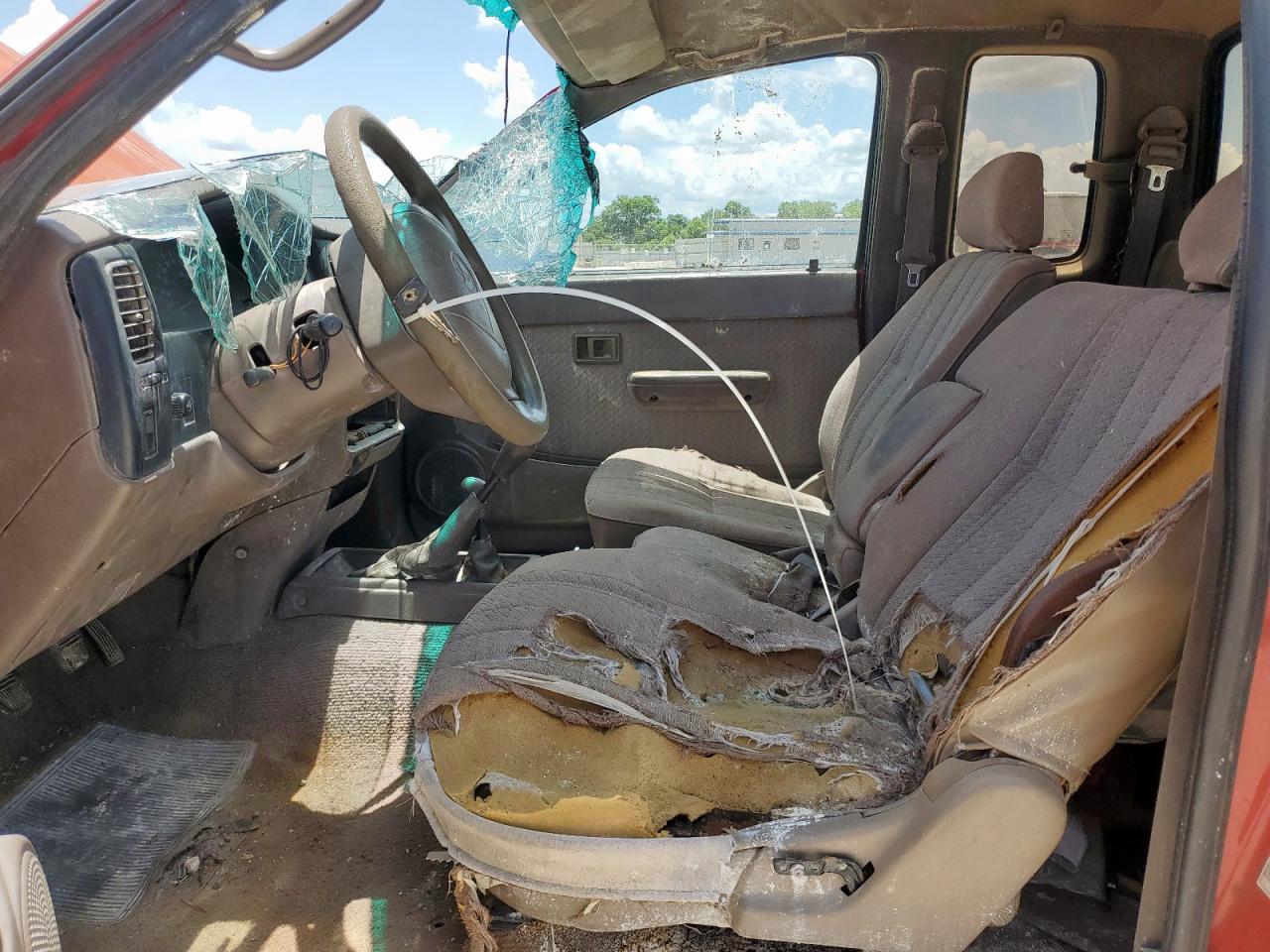 1997 Toyota Tacoma Xtracab VIN: 4TAWM72N1VZ233030 Lot: 59620565