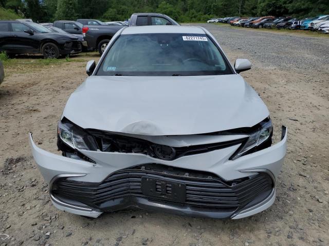  TOYOTA CAMRY 2022 Biały