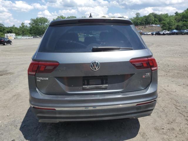  VOLKSWAGEN TIGUAN 2018 Gray